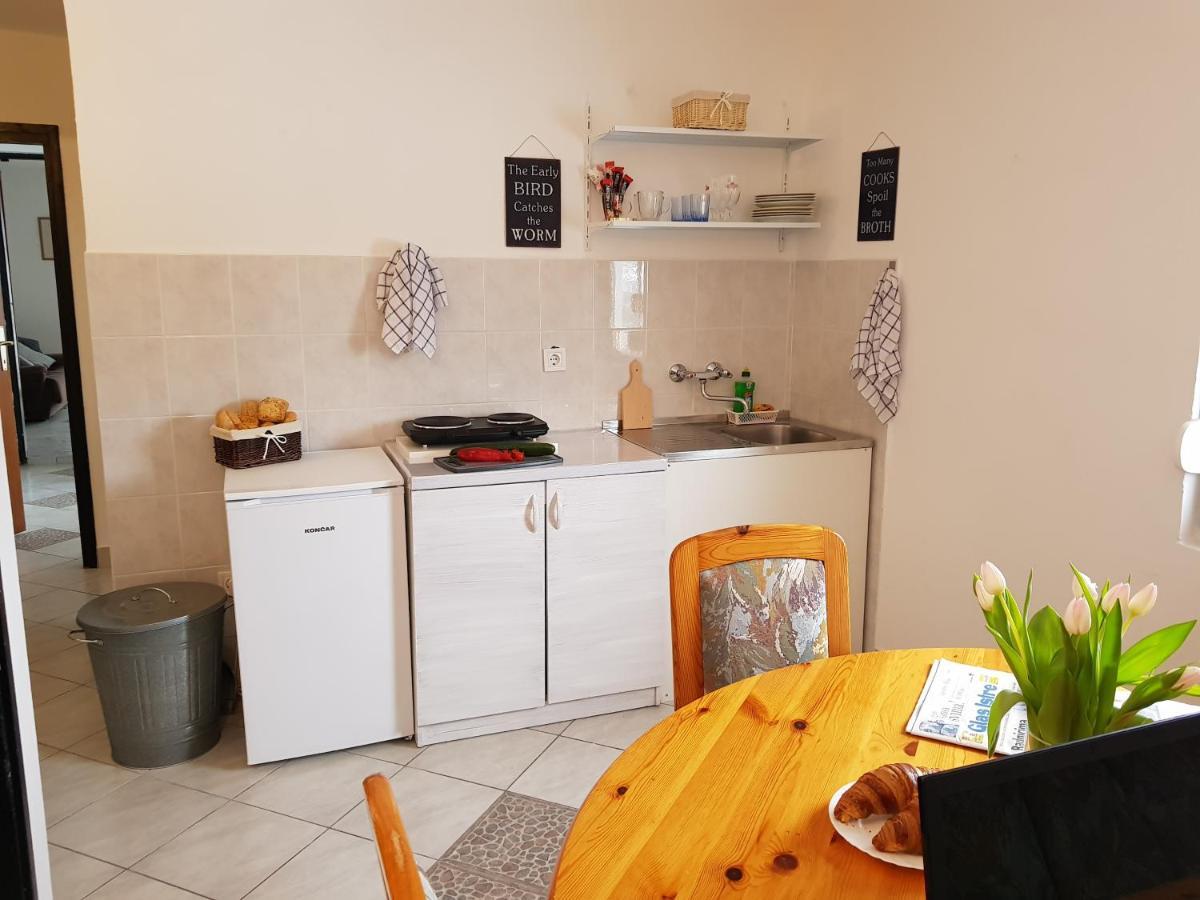 Casa Nostra II Apartment Funtana Bagian luar foto