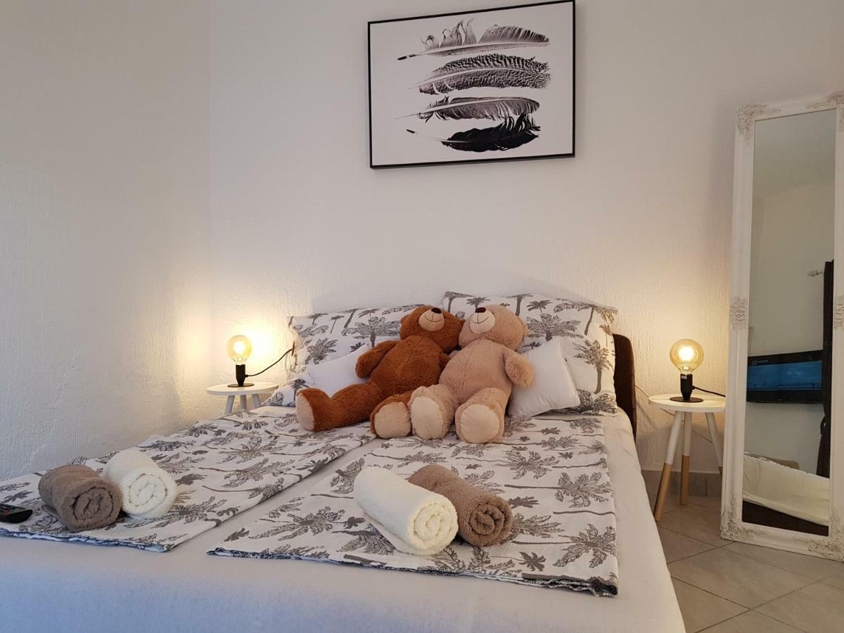 Casa Nostra II Apartment Funtana Bagian luar foto