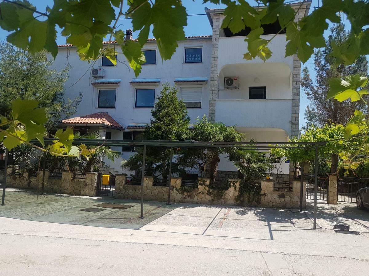 Casa Nostra II Apartment Funtana Bagian luar foto
